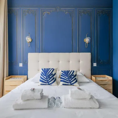 Luxurious - 4br 10p- Ternes Pereire Appartement Parijs
